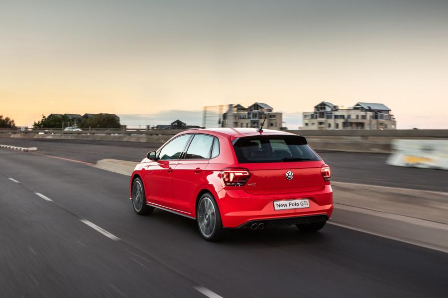  Volkswagen Polo GTI (Typ AW) 2018 года  (ZA) (фото 13 из 36)